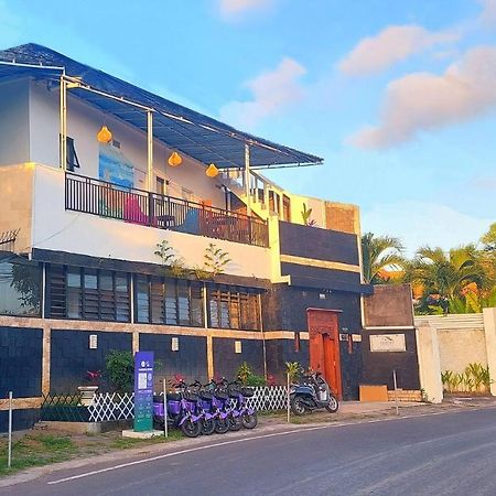 Hustay Guest House - Canggu Экстерьер фото
