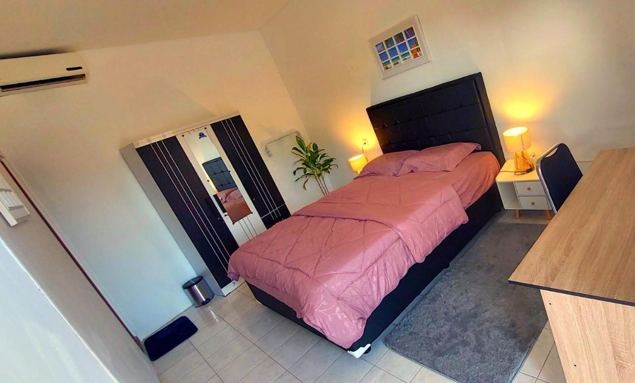 Hustay Guest House - Canggu Экстерьер фото